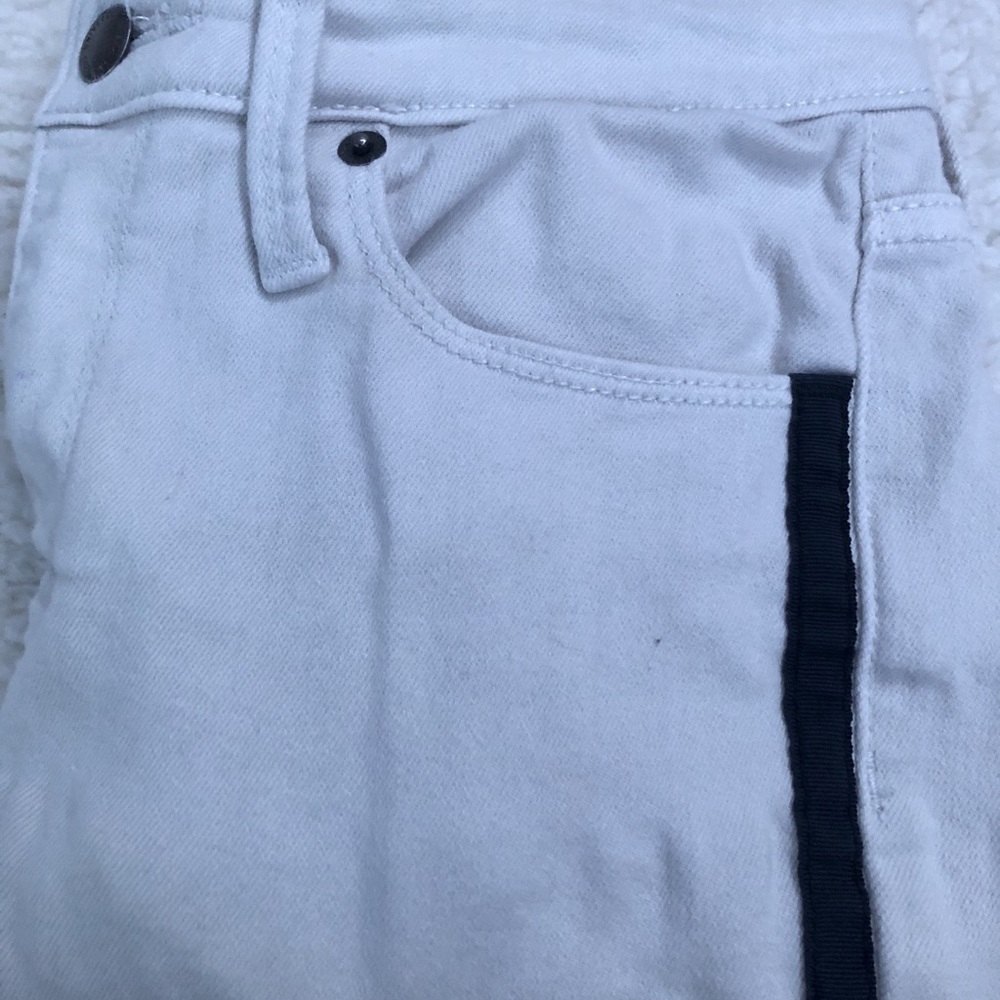 White jeansš· - Picture 2 of 6